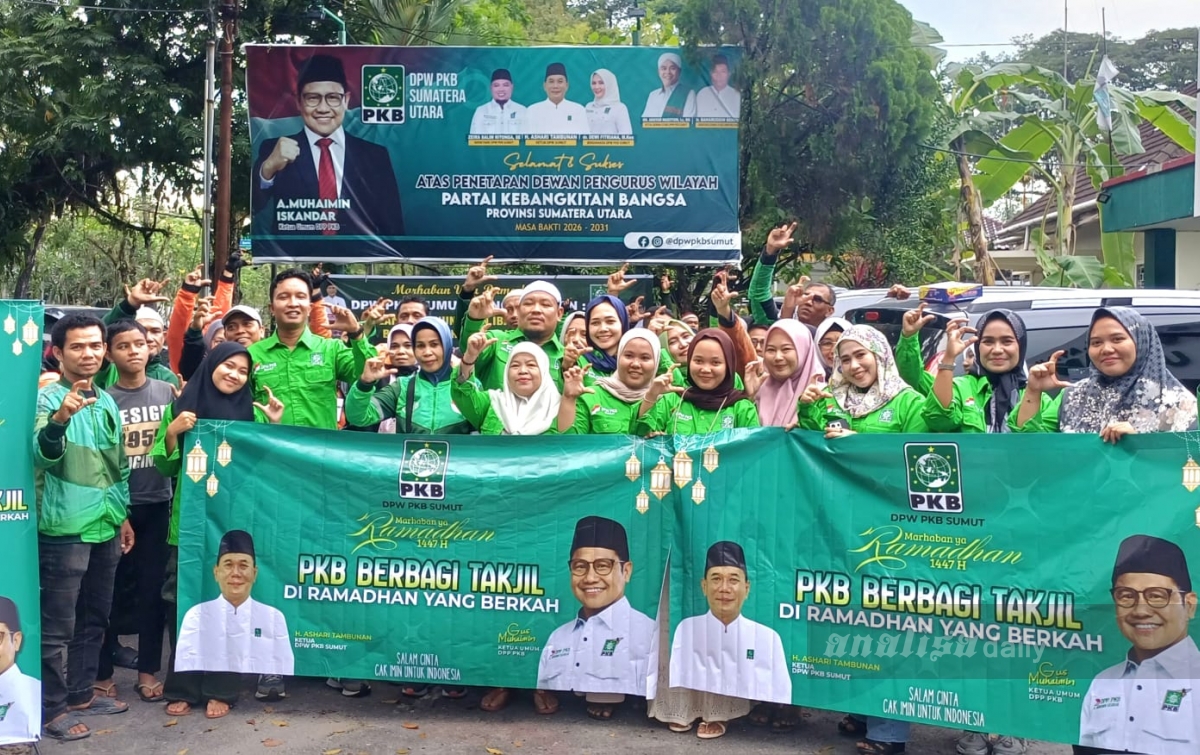 Hadir Jadi Solusi Bangsa, PKB Sumut Tebar Ratusan Paket Takjil di Kantor Wilayah hingga Istana Maimun