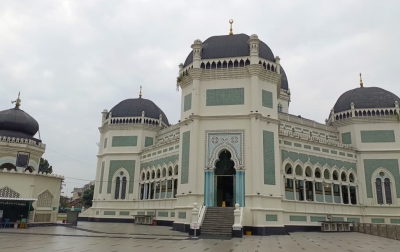 Masjid Raya Al-Mashun: Magnet Wisata Religi dan Sejarah di Jantung Kota Medan