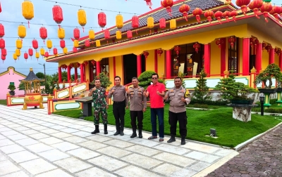 Sinergitas TNI–Polri Pastikan Ibadah Imlek Aman di Pantai Cermin