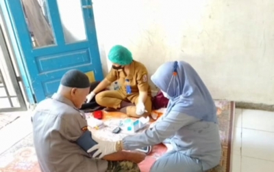 Poskedes Mabar Sempat Rusak, Pelayanan Dialihkan ke Aula Desa