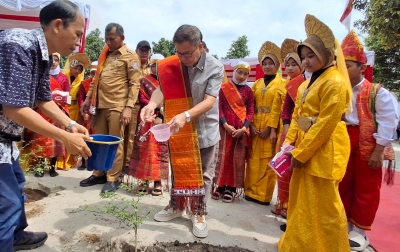 Sofyan Tan: 5 Ruang Kelas Baru Diresmikan, Gerakan Penghijauan Dicanangkan