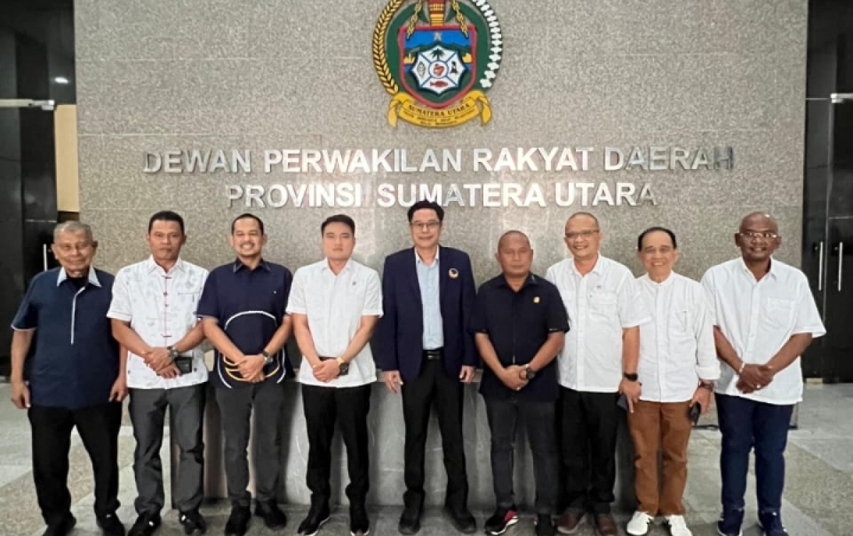 Iskandar ST Silaturahmi dengan Jajaran Fraksi Nasdem DPRD Sumut