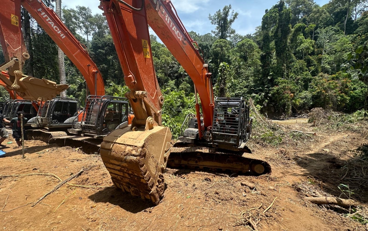 Polda Sumut Sita 14 Ekskavator dan Tangkap 7 Penambang Emas Ilegal