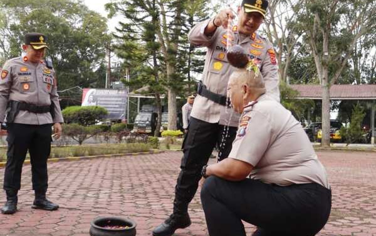 Upacara Kenaikan Pangkat, Mahruzar Sebayang dari AKP Menjadi Kompol