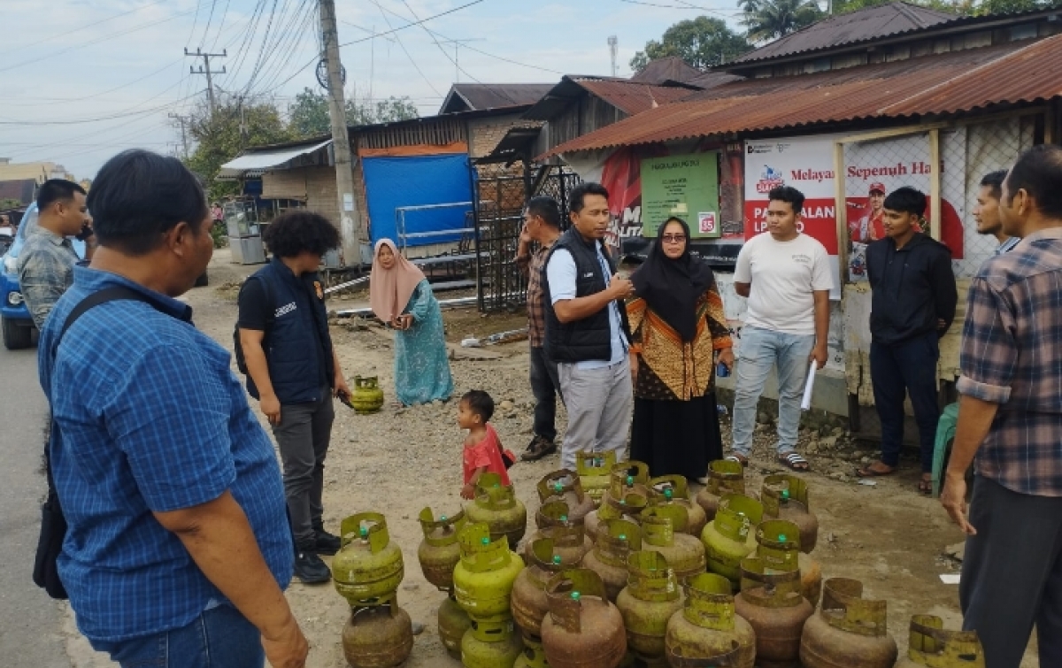 Sidak ke Sejumlah Pengecer Gas LPG 3 Kg, Sat Reskrim Polres Palas Temukan Penyimpangan