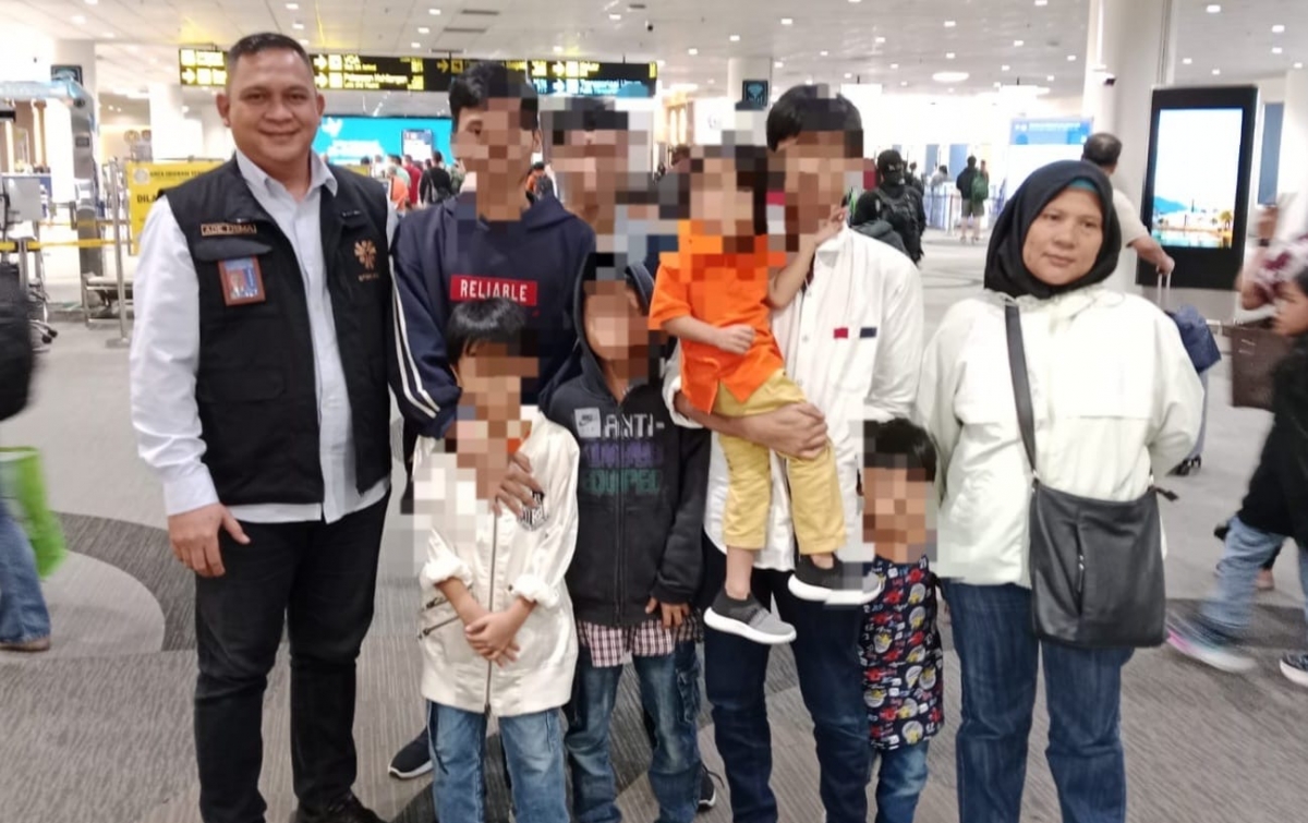 Terjaring Razia Pasca Suami Tiada, Satu Keluarga Asal Sumut Dideportasi Malaysia