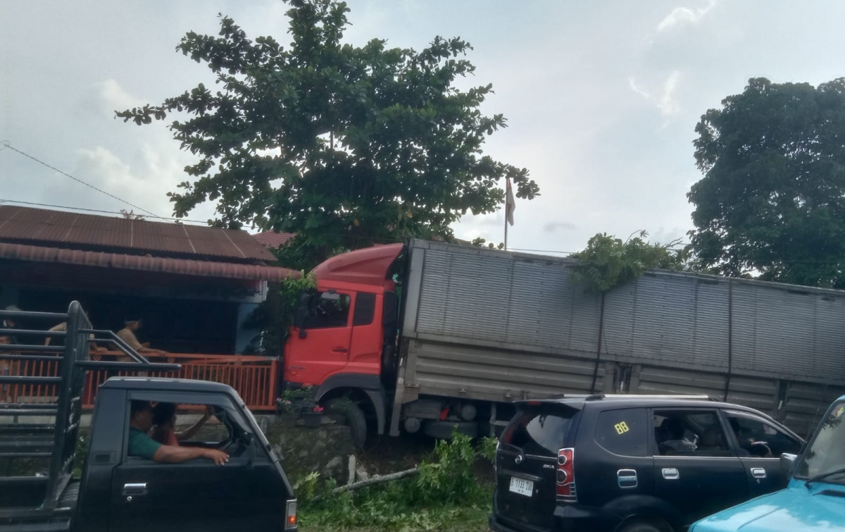 Tabrakan Beruntun Tewaskan Pengendara Sepeda Motor di Jalinsum Bandar Durian