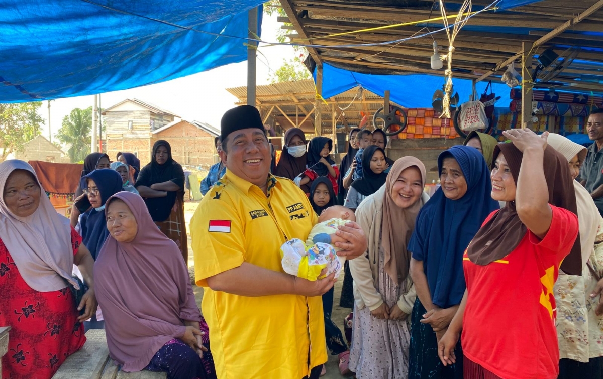 Ketum PP AMPG Tabalkan Nama Bahlil Barkah Al Idrus kepada Bayi yang Lahir di Tenda Pengungsian Aceh Tamiang