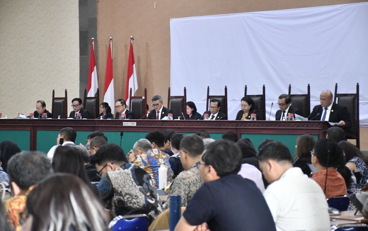 KPPU Vonis 97 Pinjol Bersalah Atas Kartel Bunga, Denda Fantastis Rp755 Miliar!