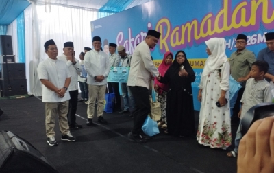 Gubernur Bobby Janji  Perbaiki Infrastruktur Jalinsum di  Palas