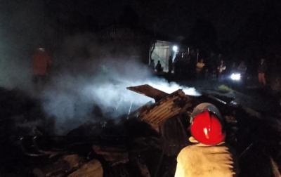Suami Pergi Cari Nafkah, Rumah Hangus Terbakar di Lae Hole 1 Dairi