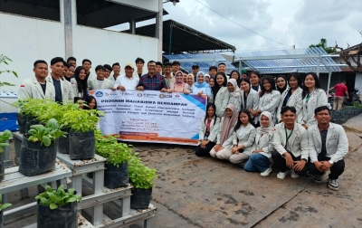 PKM Mahasiswa Berdampak ST Bhinneka Implementasikan Pertanian Cepat Panen Pascabencana di Desa Tanjung Gusta