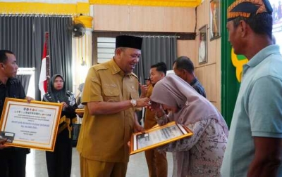 Afandin Salurkan Bantuan Stimulan Perbaikan Rumah Rusak Ringan dan Sedang Tahap II Bagi Masyarakat Terdampak Bencana di Kabupaten Langkat