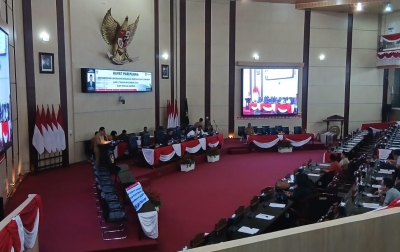 Rico Waas Telat, Paripurna LKPJ Molor Hingga 2,5 Jam