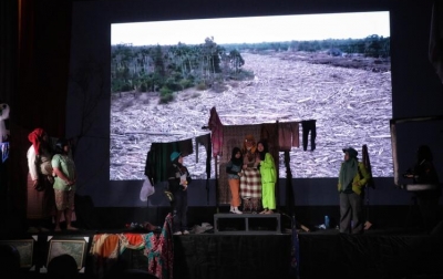 Ketika Data Menjadi Air Mata: Kolaborasi Jurnalis Perempuan dan Seniman Hadirkan Teater Kemanusiaan di Medan
