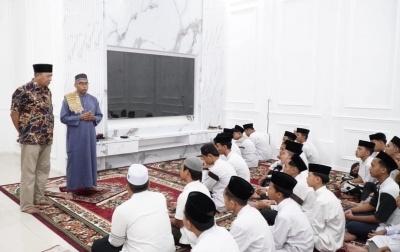 Santuni 65 Santri Ulumul Quran,  Afandin : Doakan Saya Menjadi Pemimpin yang Amanah