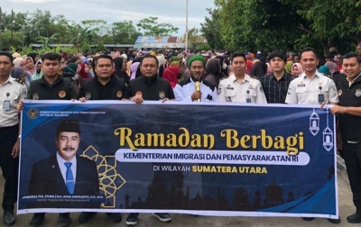 Wujudkan Kepedulian di Bulan Suci, Menteri Imigrasi dan Pemasyarakatan Salurkan Bakti Sosial di Ponpes Mazilah