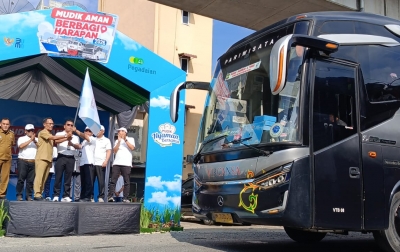Mudik Aman Berbagi Harapan: Pegadaian Medan Lepas 250 Pemudik ke Aceh hingga Sumbar