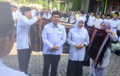 Civitas Akademika Sambut Rektor Baru UIN Syahada Prof Sumper Mulia Harahap