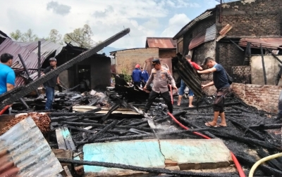 4 Rumah Hangus Terbakar di Tigalingga, Penghuni Lagi di Ladang