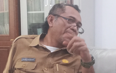 Mobil Pengangkut Sampah di Dairi Kebanyakan Usia Tua