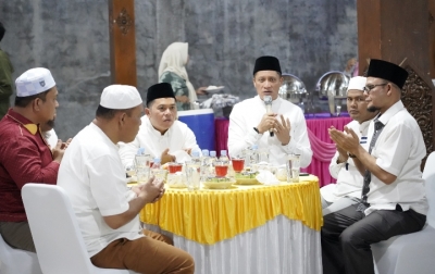 Meneguhkan Kolaborasi Dalam Membangun Palas, Bupati Putra Mahkota Buka Puasa Bersama Warga