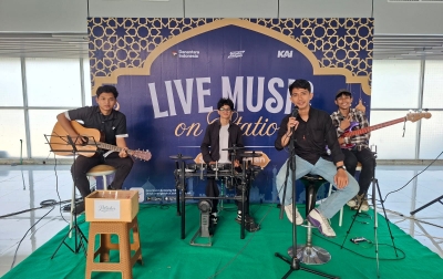 Puncak Mudik KA Sumut Diprediksi Capai 11 Ribu Penumpang, KAI Hadirkan Live Music di Stasiun Medan