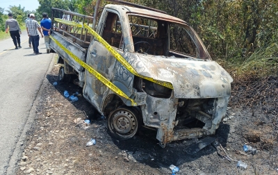 Diduga Korsleting Kabel, Satu Unit Mobil Terbakar di Jalan Lintas Buburan