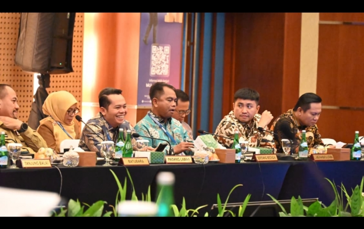 Ikuti RUPS, Bupati Putra Mahkota Tegaskan Pemkab Palas Dukung Peningkatan Peran Bank Sumut