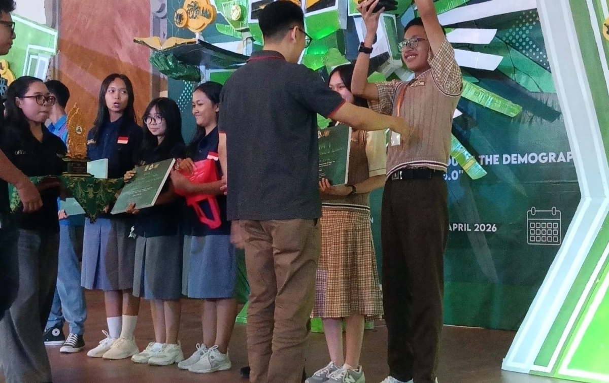 SMAN 1 Sidikalang Juara 1 Electrical And Computer Competition di Bali