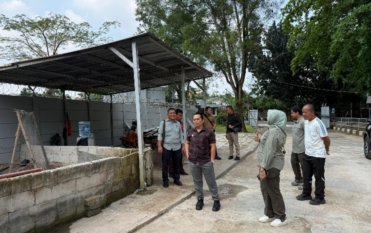Kunjungi Mabes TNI, Bupati Putra Mahkota Pelajari Pengolahan Sampah Melalui Mesin Olah