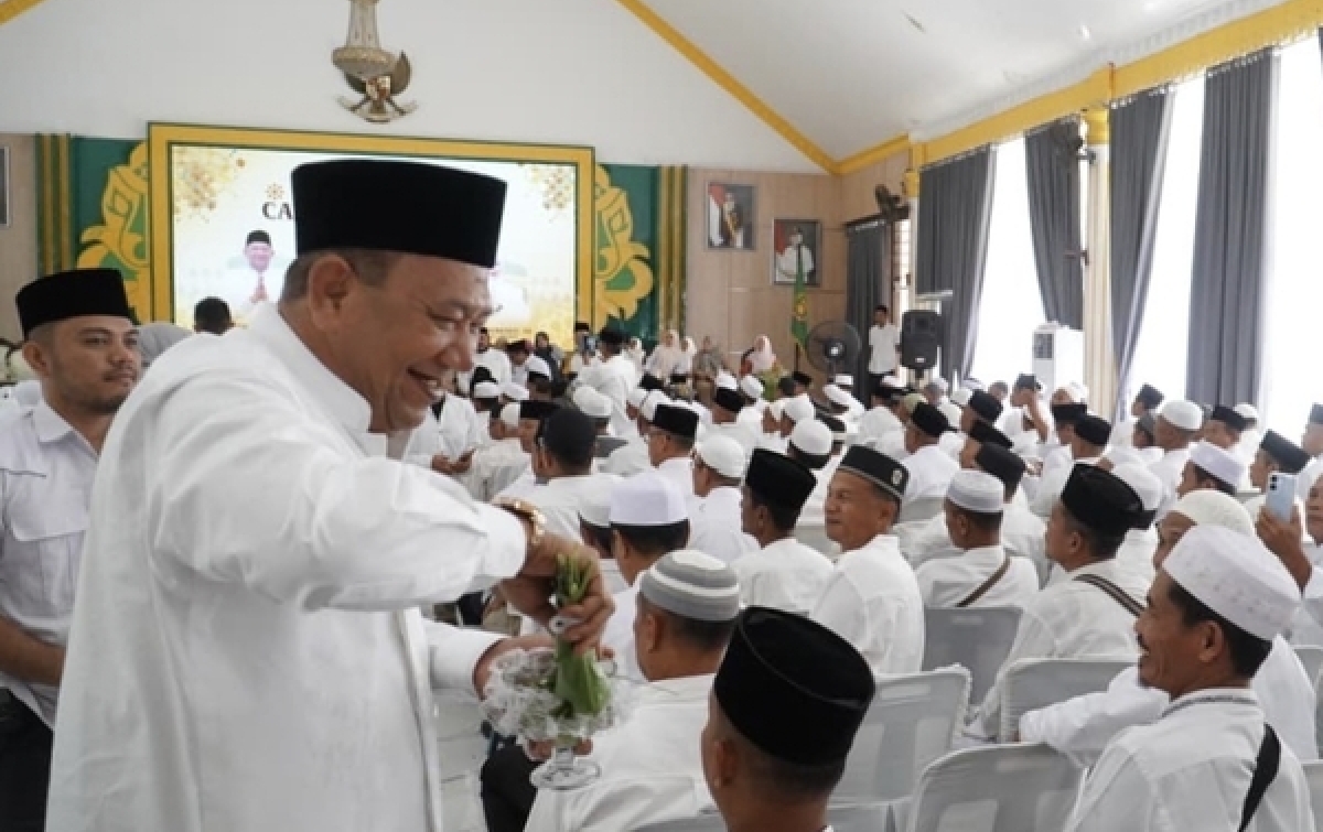 Tepung Tawari 398 JCH Langkat,  Afandin Berpesan Jaga Kesehatan dan Keikhlasan