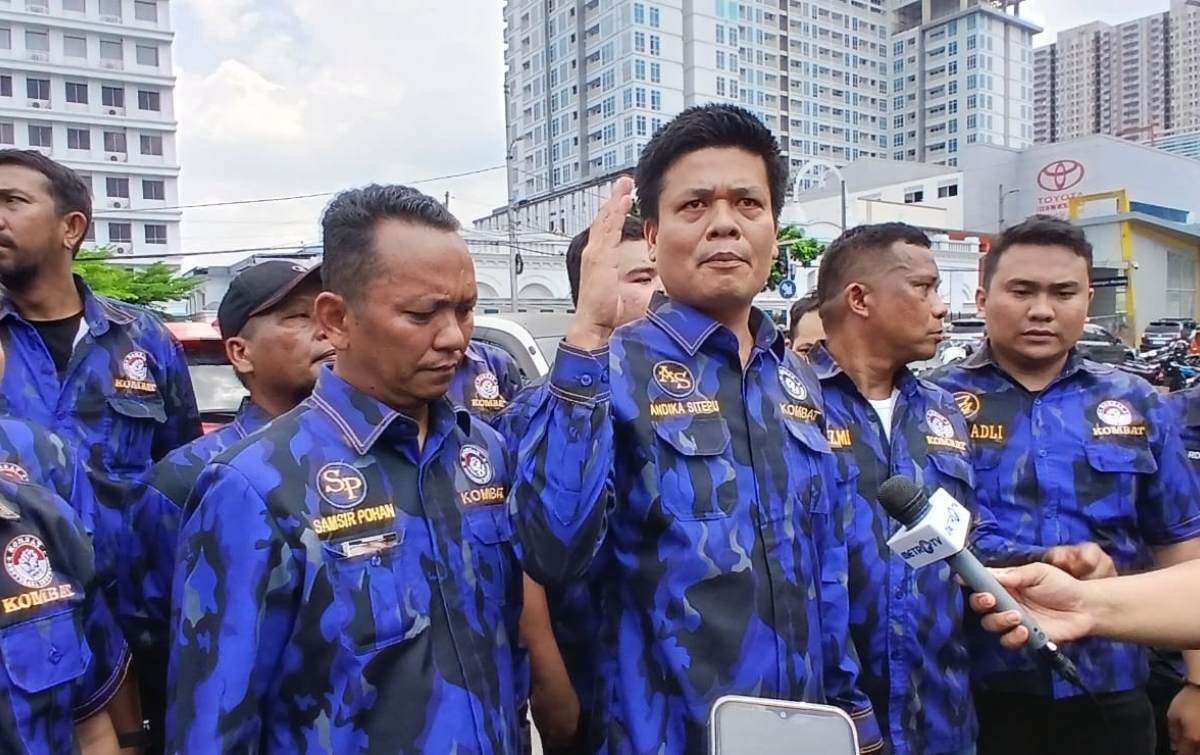 Ribuan Kader KOMBAT Aksi Damai, M Andika Kesuma Sitepu: Kami ‘Marah’ Surya Paloh Dilecehkan Melalui Pemberitaan