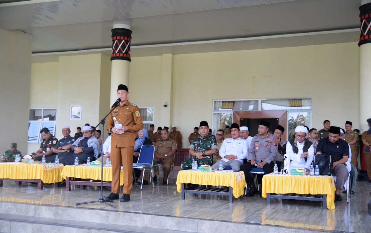 Wabup Achmad Fauzan  Lepas 211 Calon Jemaah Haji Ikuti  Manasik Akbar dan Tepung Tawar