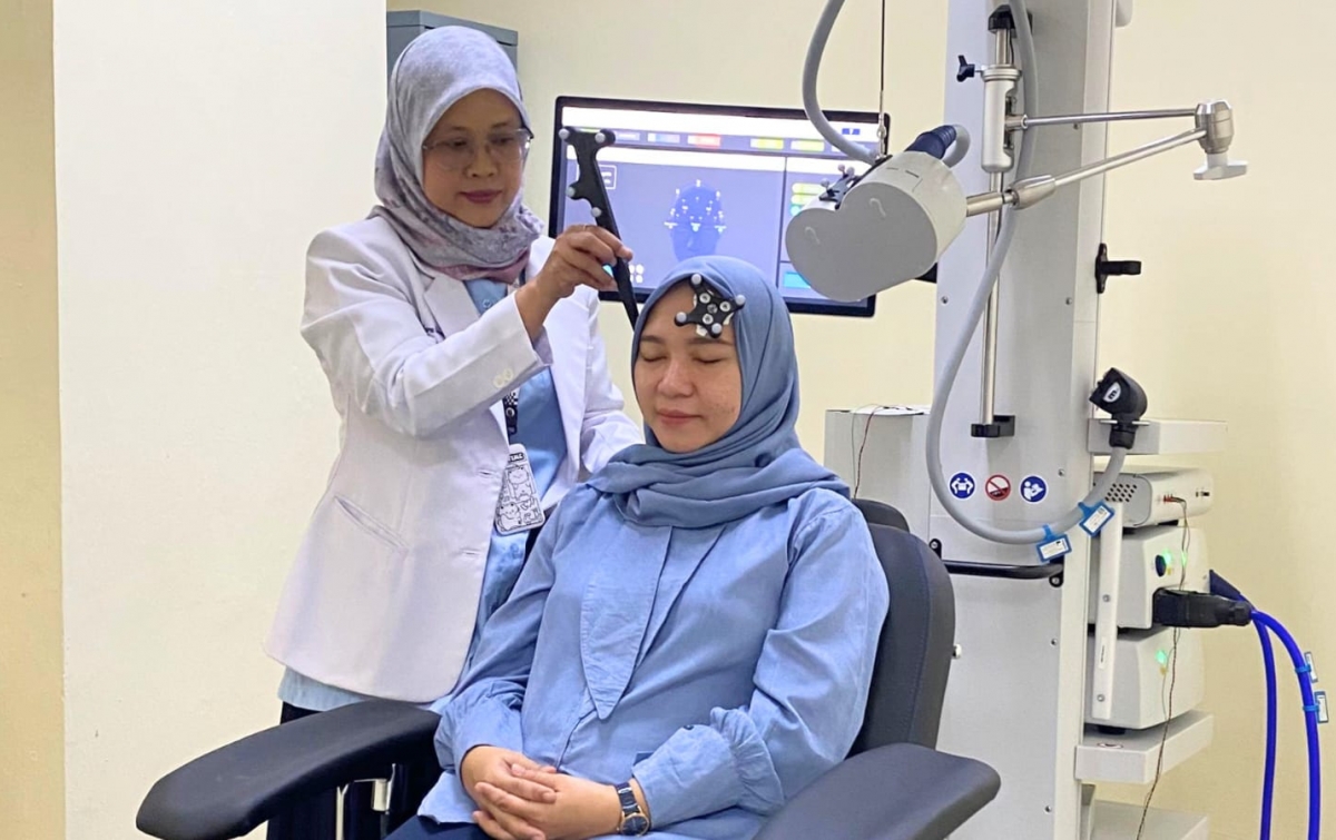 Gunakan Teknologi TMS, Pasien Stroke dan Psikiatri Kini Lebih Gampang Ditangani di RS Adam Malik Tanpa Operasi