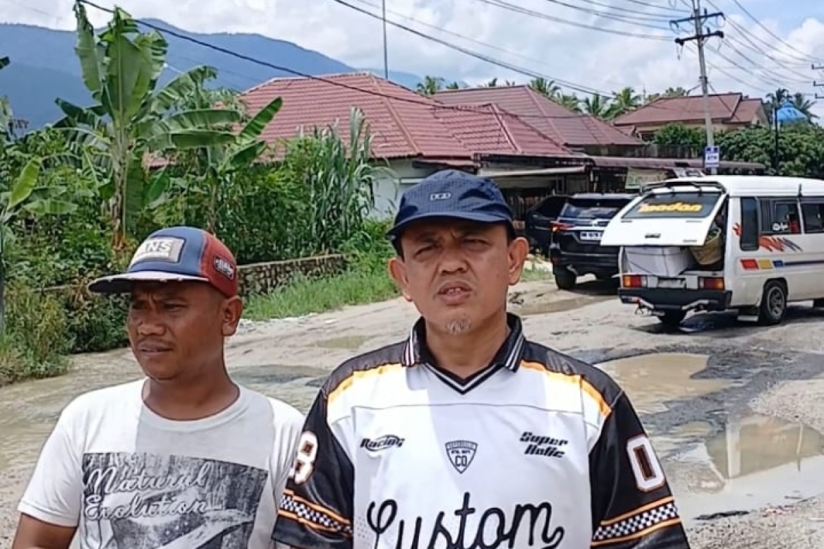 Jalan Nasional di Sipange Julu Rusak Parah, Anggota DPRD Sumut & Tokoh Muda Desak Perbaikan Segera