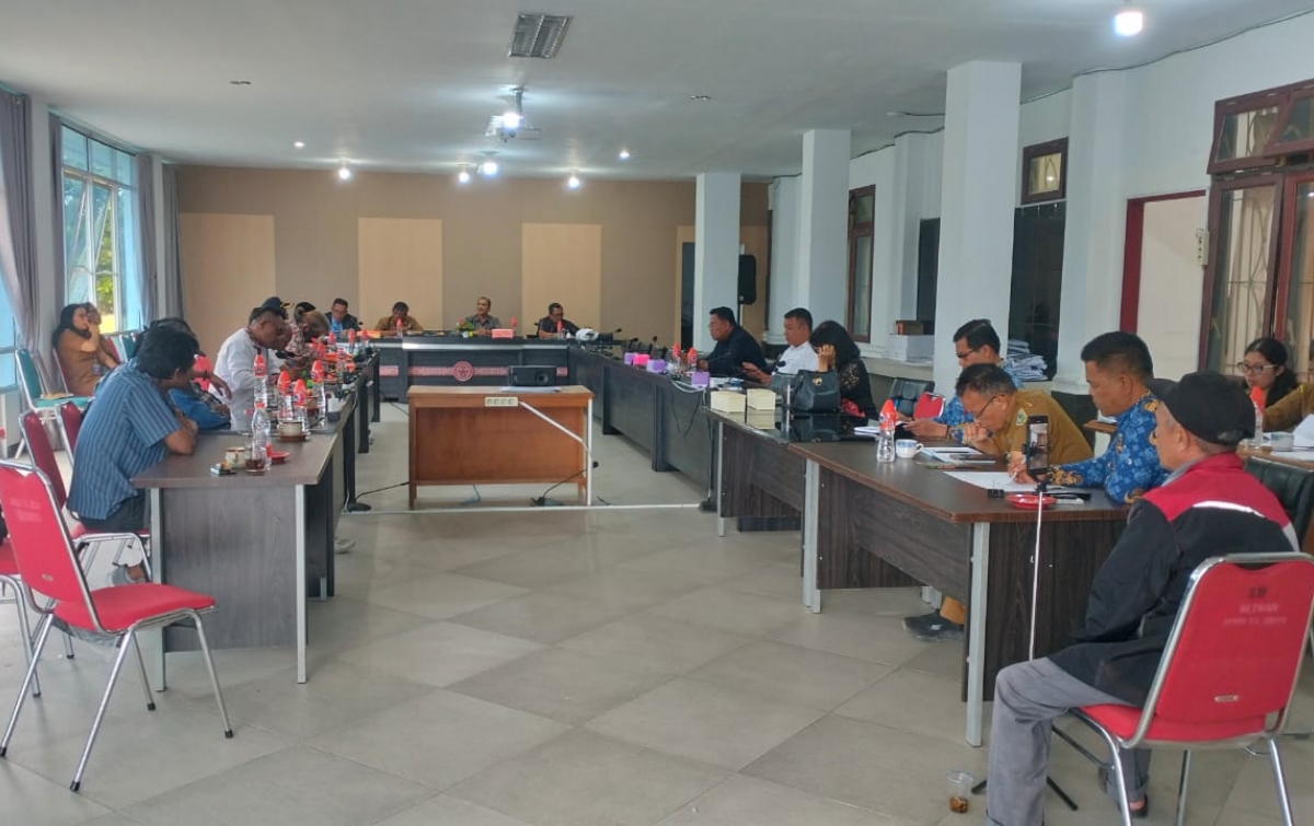 RDP Ranperda Persampahan Samosir Soroti Sanksi dan Minimnya Fasilitas Pendukung