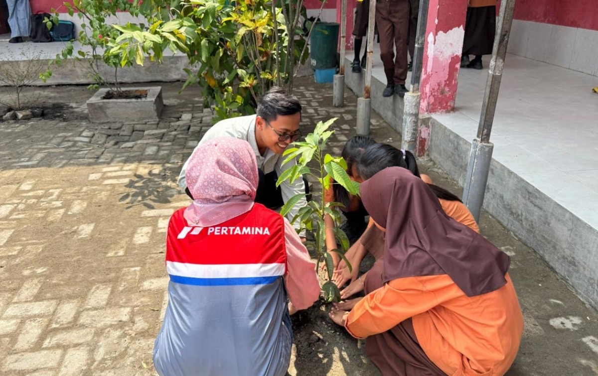 Pertamina Patra Niaga Sumbagut melalui Fuel Terminal Medan Edukasi Lingkungan di UPT SDN 065009