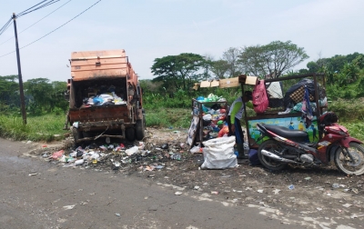 Camat Medan Johor Ambil Langkah Tegas Atasi Tumpukan Sampah Liar di Titi Kuning
