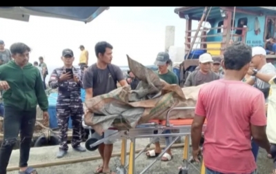 Kebakaran Kapal Pukat Teri  Tewaskan Tiga ABK  - Lima Kru Hilang Masih Dalam Pencarian