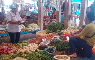 Harga Sejumlah Komoditas di Samosir Berfluktuasi, Minyak dan Gula Lampaui HET