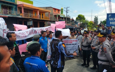 7 OKP Unjuk Rasa, Suarakan Copot Kapolres Dairi