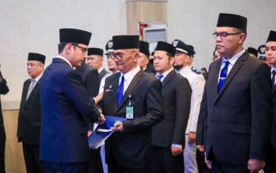 Lantik Eselon II, III dan IV, Rico Waas Beri Deadline 6 Bulan Buat Perubahan