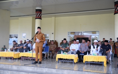Wabup Achmad Fauzan  Lepas 211 Calon Jemaah Haji Ikuti  Manasik Akbar dan Tepung Tawar