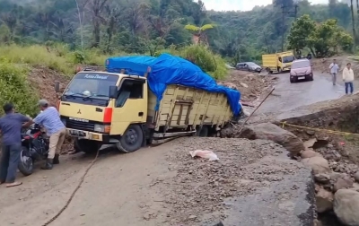 Aspirasi Warga Pantai Barat Madina Gabung ke Sumbar Ramai di Medsos