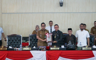 Wali Kota Medan Terima Rekomendasi DPRD Atas LKPJ TA 2025