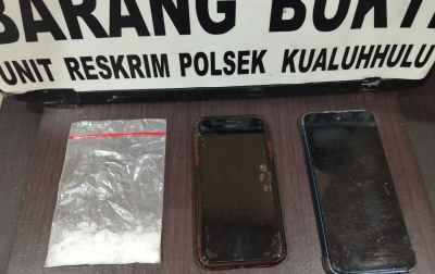 Polsek Kualuh Hulu Ringkus Dua Pria Diduga Bandar Narkoba di Gubuk Perkebunan Sawit
