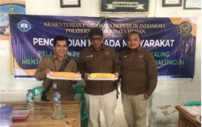 Ubah Pisang Lokal Jadi Bolu Premium, Poltekpar Medan Beri Pengalaman Kuliner Baru di Danau Toba