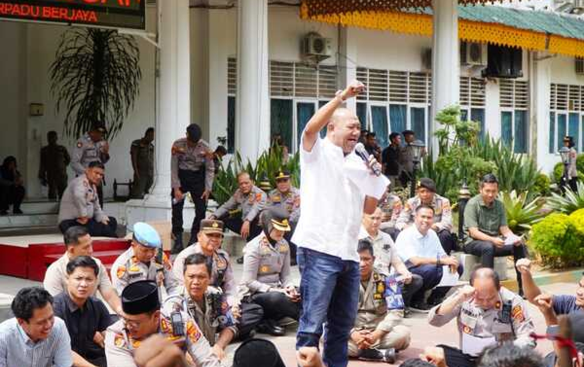 Duduk Bersama Dengan Massa di Aksi May Day, Afandin Tegaskan Komitmen Bela Hak Buruh