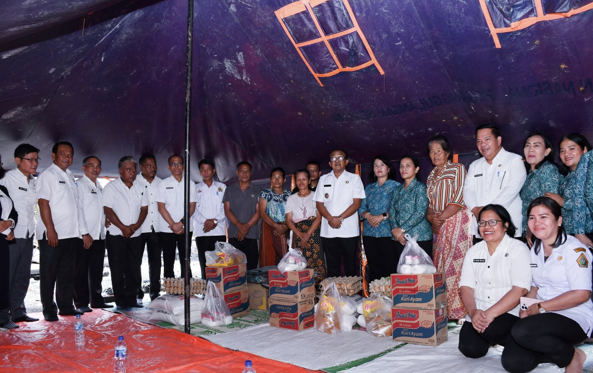 Pemkab Samosir Salurkan Bantuan untuk Korban Kebakaran di Dosroha